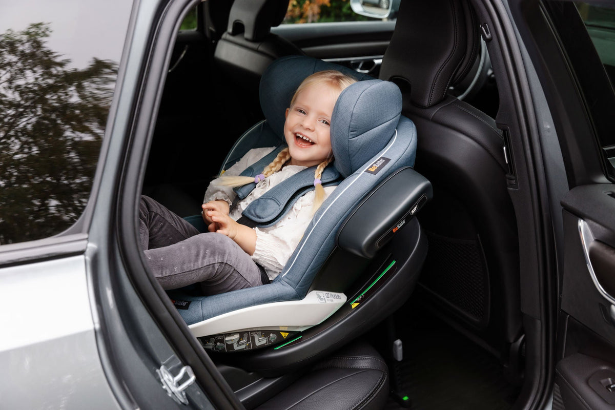 BeSafe iZi Modular X1 i-Size installed in a car